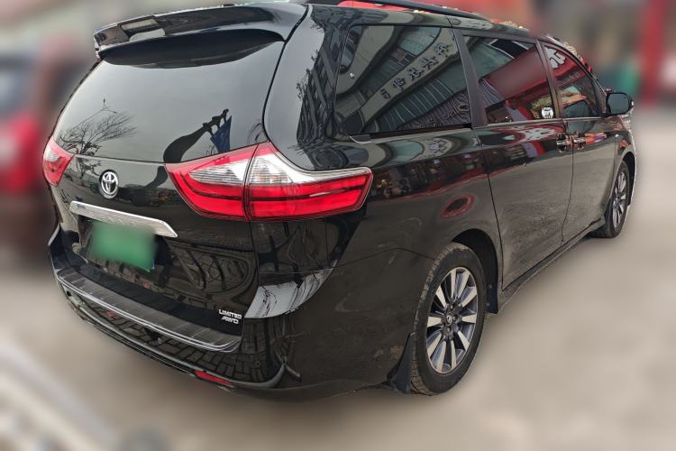 Used Toyota SIENNA 