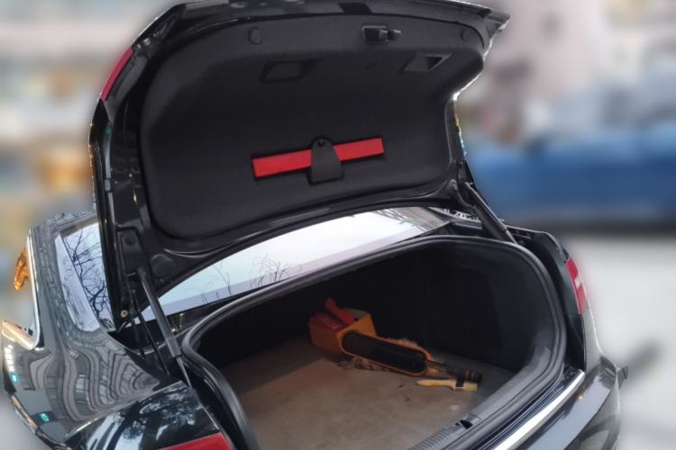 Used Audi A6L 2011 2.0 TFSI automatic Comfort trim Trunk