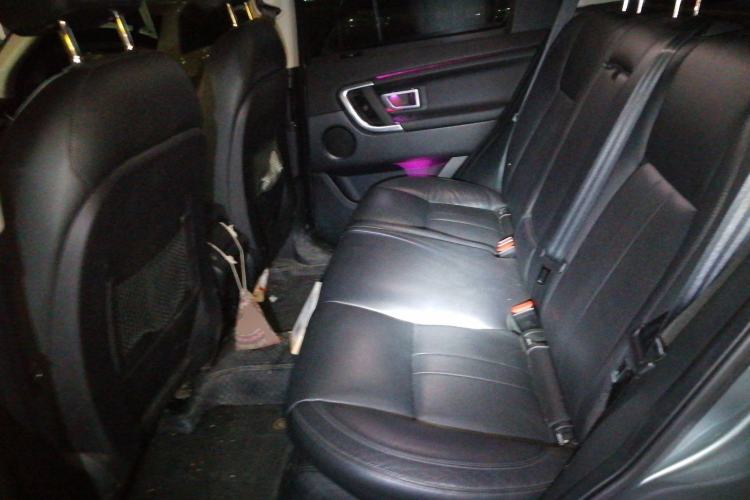 Used Land Rover Discovery Sport 2019 240 PS SE Version China VI Standard
