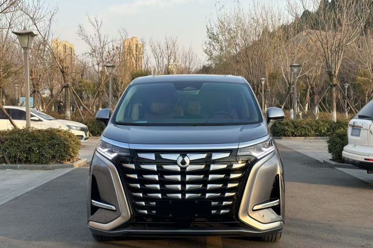 Used Denza D9 2022 DM-i 970 Four-Wheel Drive Prestige Model
