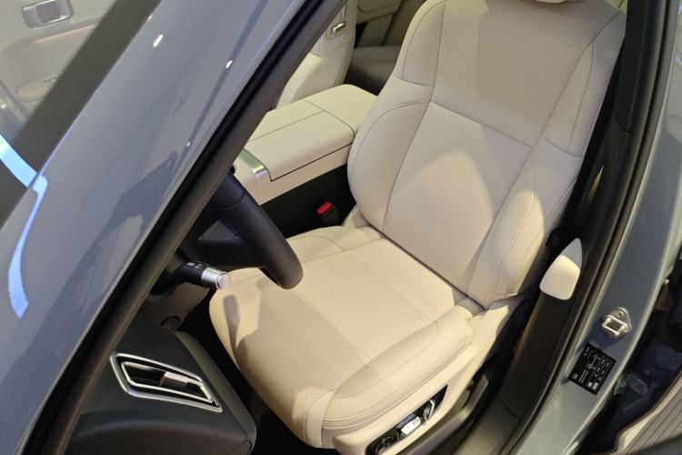 Used Li Auto L7 2025 Max Smart Refresh Edition