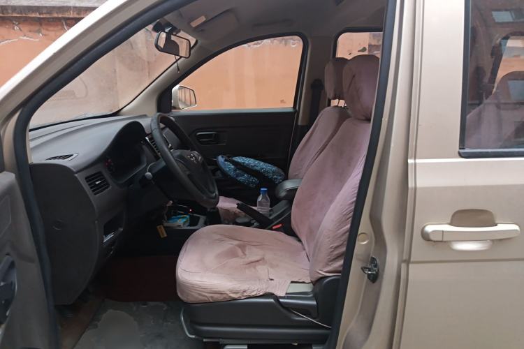 Used Wuling Rongguang V 2015 1.2L Standard Version Left Front Seat