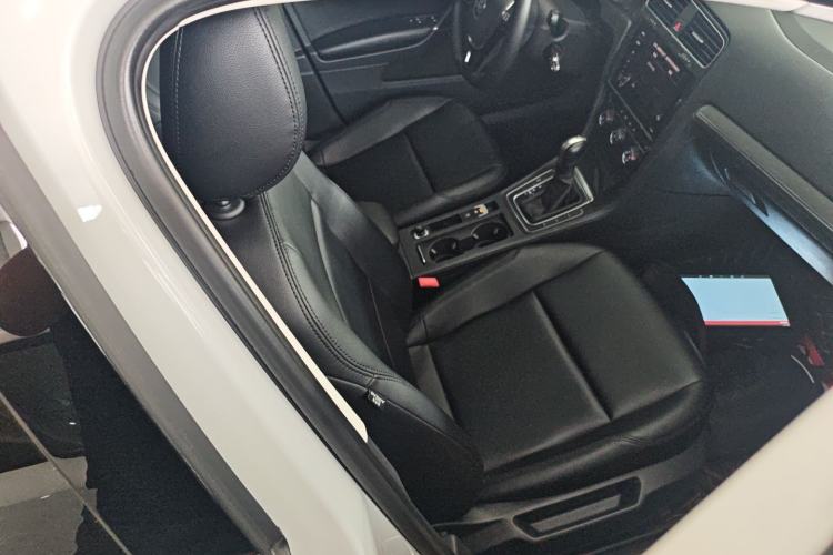 Used Volkswagen Golf 2020 200TSI DSG Comfortable and Ambitious Edition