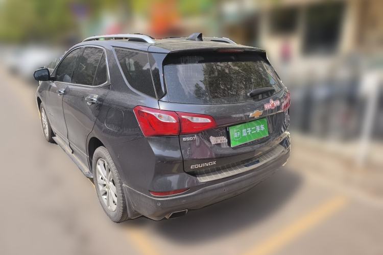 Used Chevrolet Equinox 2017 550T Automatic All-Wheel-Drive Top-Tier Version Rear Left 45 Deg