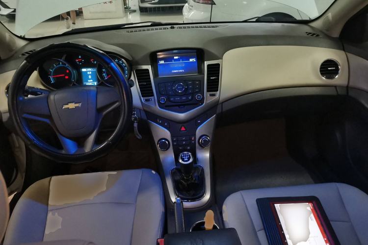 Used Chevrolet Cruze 2015 1.5L Classic SL MT