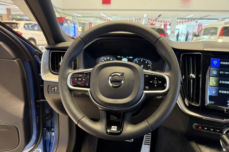 Used Volvo XC60 2019 T5 4x4 Zhiyuan Sport Edition China V Standard
