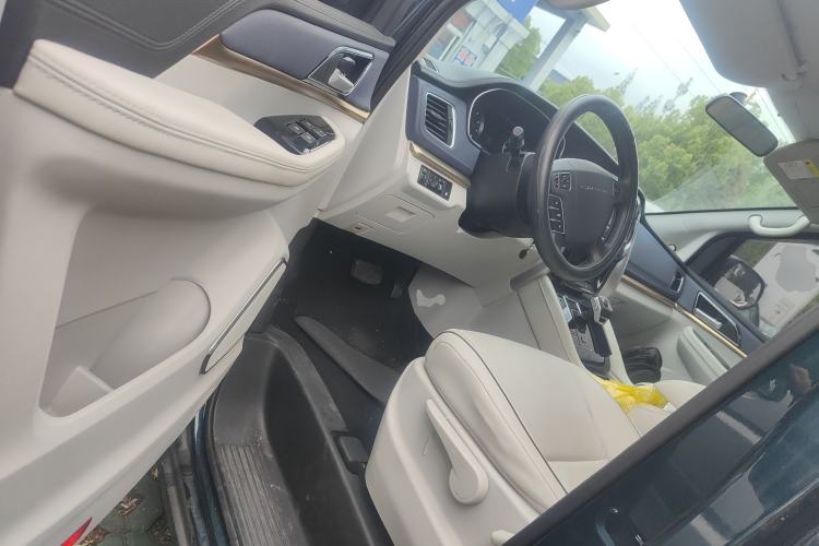 Used FORTHING M7 2022 Lingjue Model 2.0T Automatic Marquis Edition Driver Seat