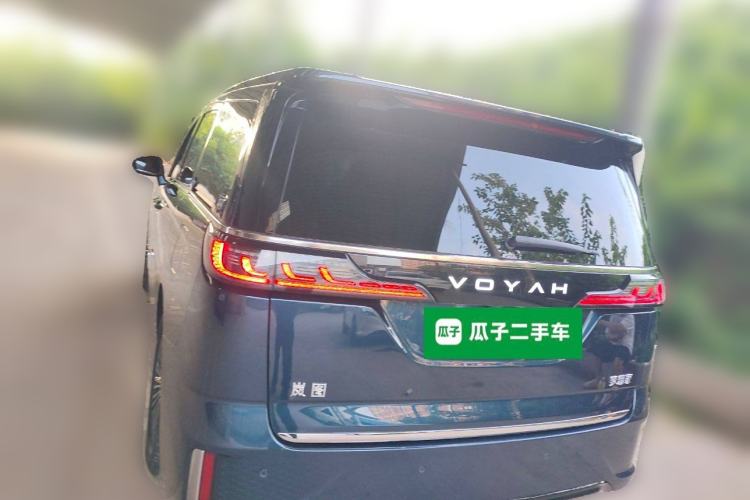Used VOYAH Dream 2025 PHEV Four-Wheel Drive Prestige Kunpeng Edition
