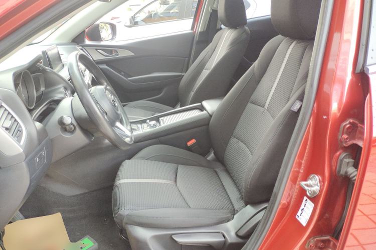 Used Mazda 3 Axela 2017 Sedan 1.5L Automatic Luxury Model Emission Standard China V
