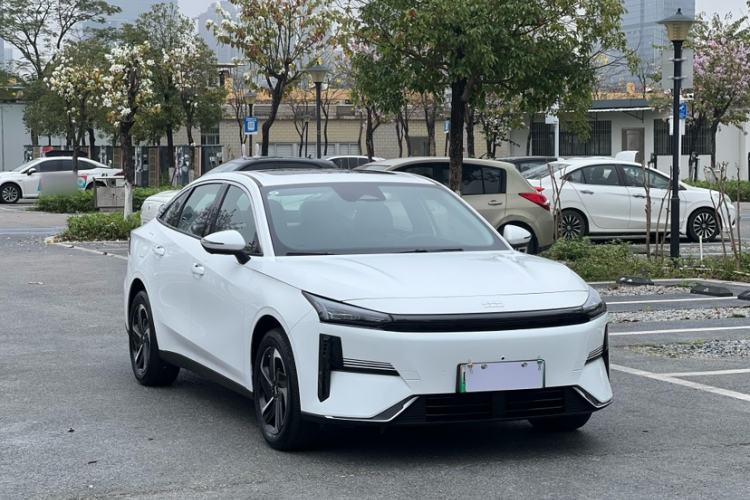 Used Geely Galaxy L6 2025 EM-i 140km Explorer+ Edition
