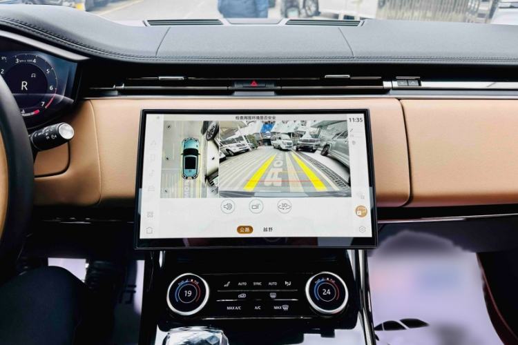 Used Land Rover Range Rover Sport 2023 400PS Dynamic SE
