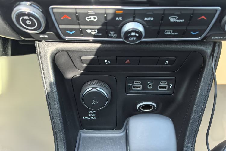 Used Jeep Commander 2018 2.0T Four-Wheel Drive Prestige Edition China V