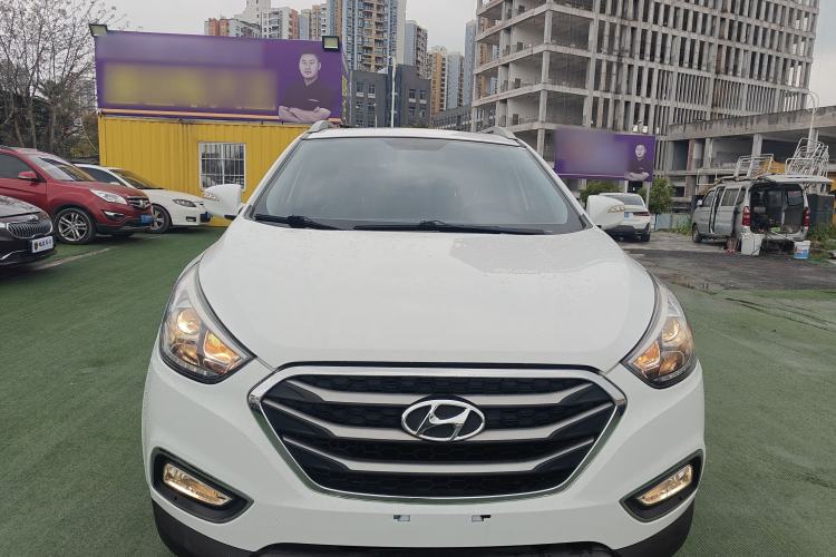 Used Hyundai ix35 2015 2.0L Automatic 2WD Smart Type China IV