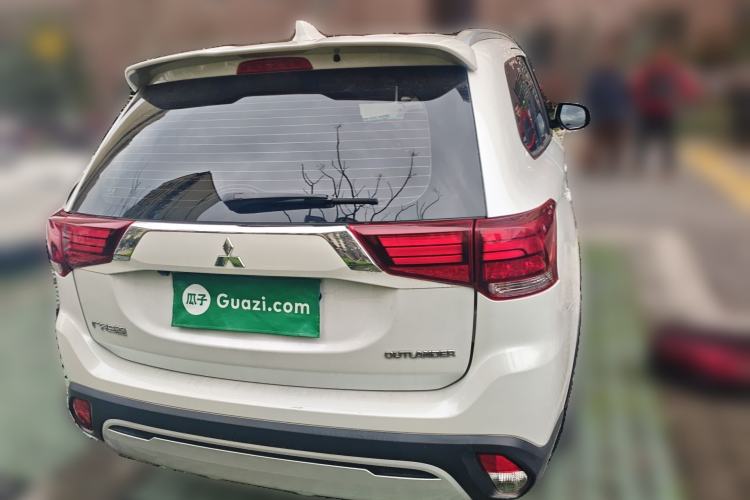 Used Mitsubishi Outlander 2020 2.0L Two-Wheel Drive Enjoyment Version 5 Seats