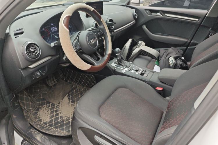 Used Audi A3 2019 Limousine 35 TFSI Ambition China VI Left Front Seat