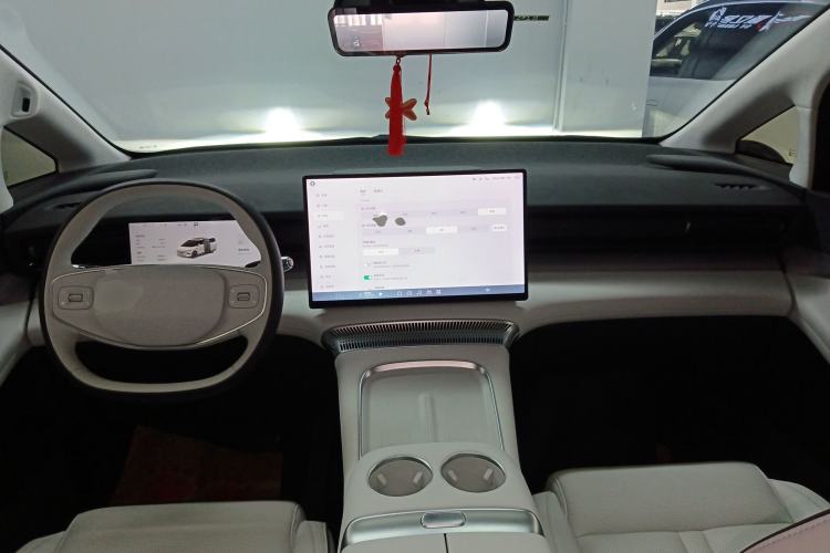 Used XPeng X9 2024 702 Ultra-Long Range Pro