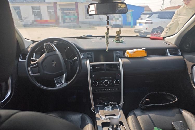 Used Land Rover Discovery Sport 2019 240 PS SE Version China VI Standard
