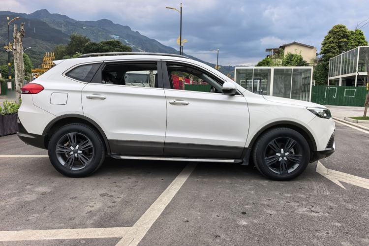 Used Leopaard CS10 2017 2.0T Automatic Urban Version Exterior 6