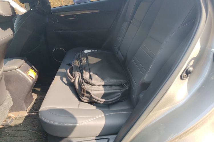 Used Lexus NX 2020 200 All-Wheel Drive Fēngshàng Version China VI Standard Left Rear Seat