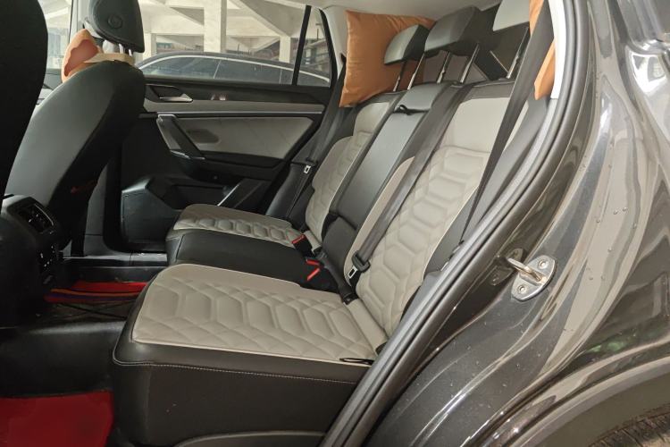 Used Volkswagen Tayron 2023 330TSI Two-Wheel-Drive Luxury Plus Advanced Version Left Rear Seat