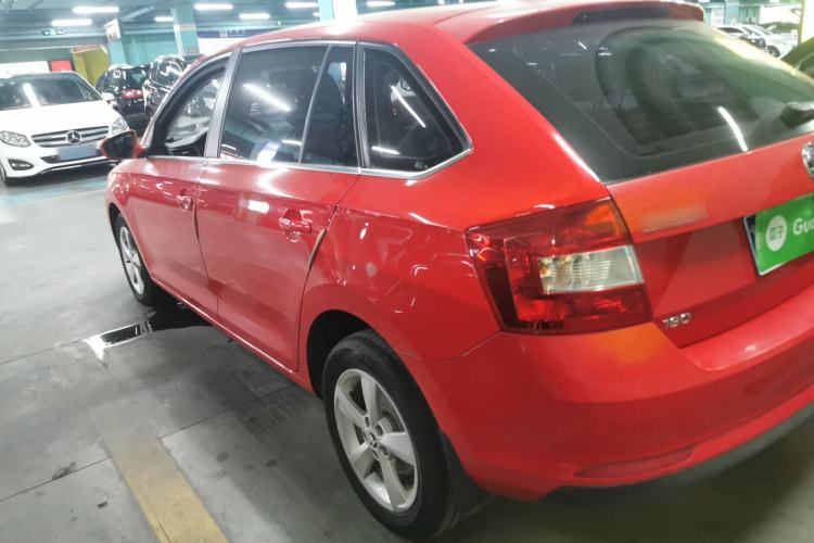 Used Skoda Rapid Spaceback 2016 Revised 1.6L Automatic Chuanxing Version
