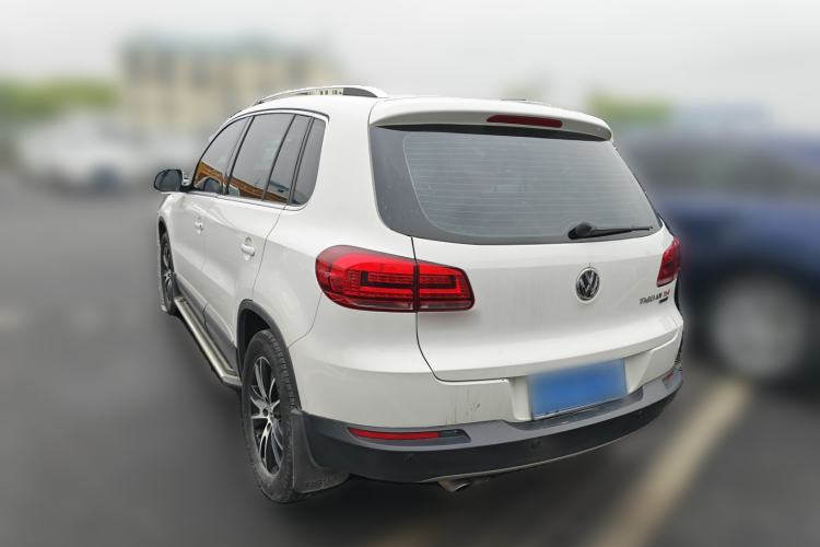 Used Volkswagen Tiguan 2013 2.0 TSI Automatic All-Wheel Drive Luxury Edition Rear Left 45 Deg