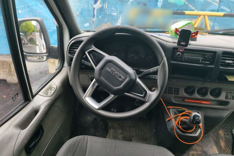 Used JMC Transit 2017 2.8T Commercial Version Short Wheelbase Mid-Roof 6/7/8-Seater JX493 Steering Wheel