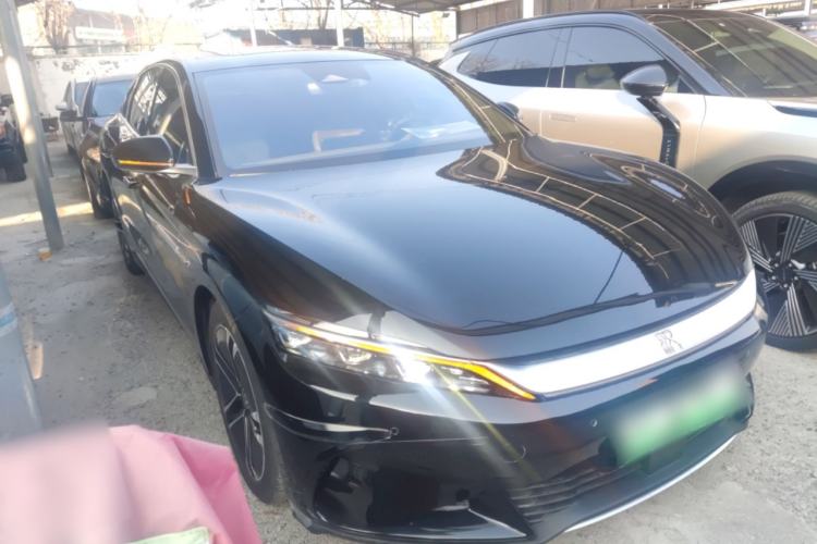 Used BYD Han 2023 EV Champion Edition 605KM Front-Drive Premium Model
