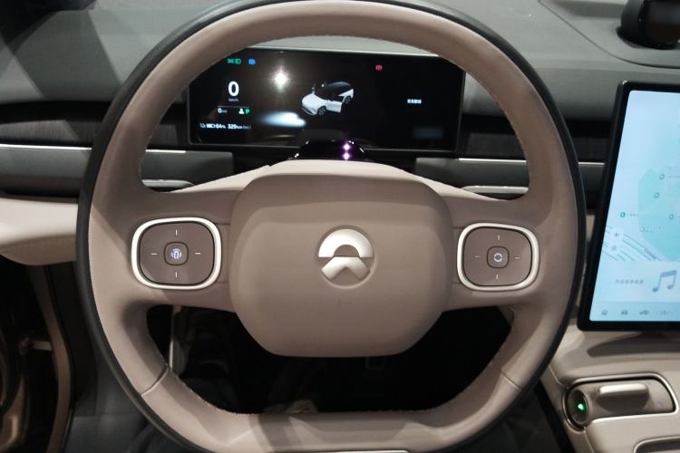 Used Nio ES8 2023 75 kWh Steering Wheel