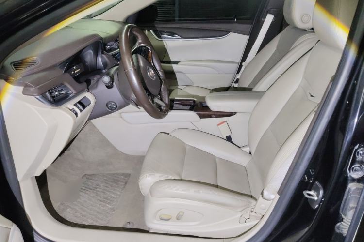 Used Cadillac XTS 2013 28T Comfort Model Left Front Seat