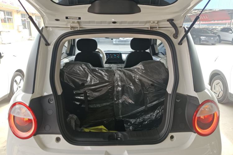 Used CHANGAN NEVO Lumin 2026 Model Treasure Edition 205km Passionate Beige Ningde Trunk