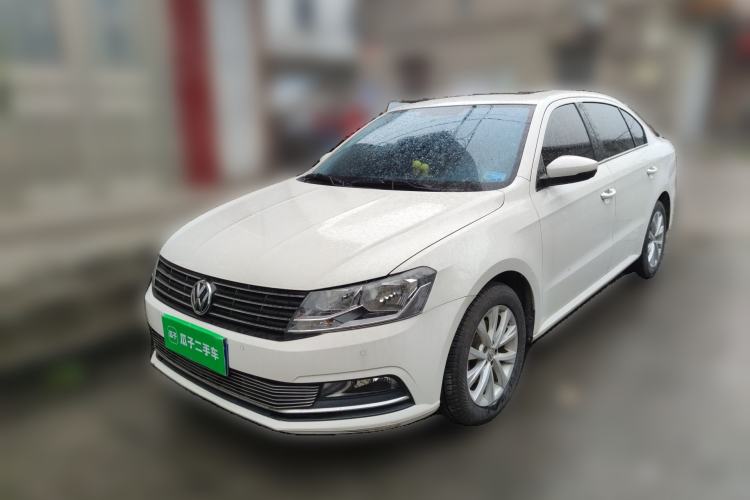 Used Volkswagen Lavida 2015 1.6L Manual Comfort Edition