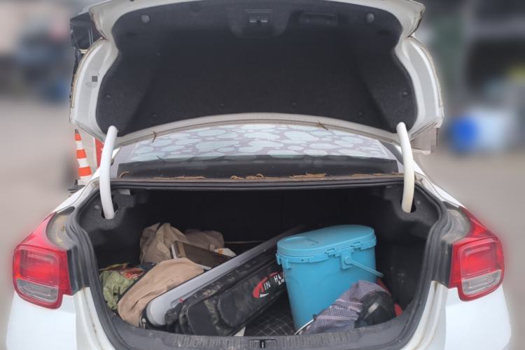 Used Chevrolet Malibu 2014 1.6T Automatic Comfort Edition Trunk