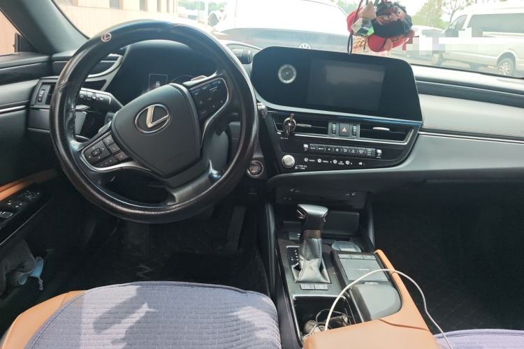 Used Lexus ES 2021 200 Excellence Edition