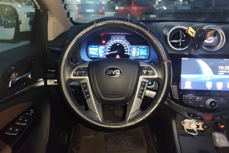 Used BYD S7 2017 2.0T Automatic Luxury Model