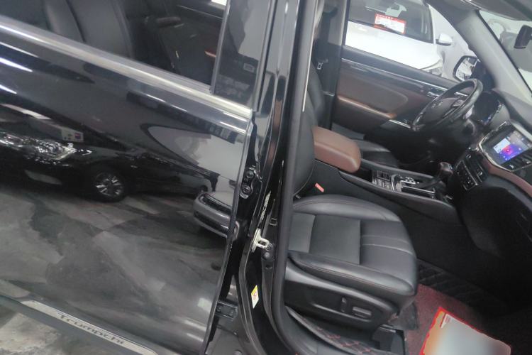 Used GAC Trumpchi GS8 2017 320T Two-Wheel Drive Prestige Version (7 Seats)