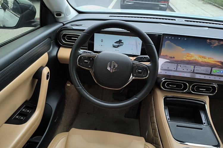 Used Leapmotor C11 2024 All-Electric 580 Luxury Edition
