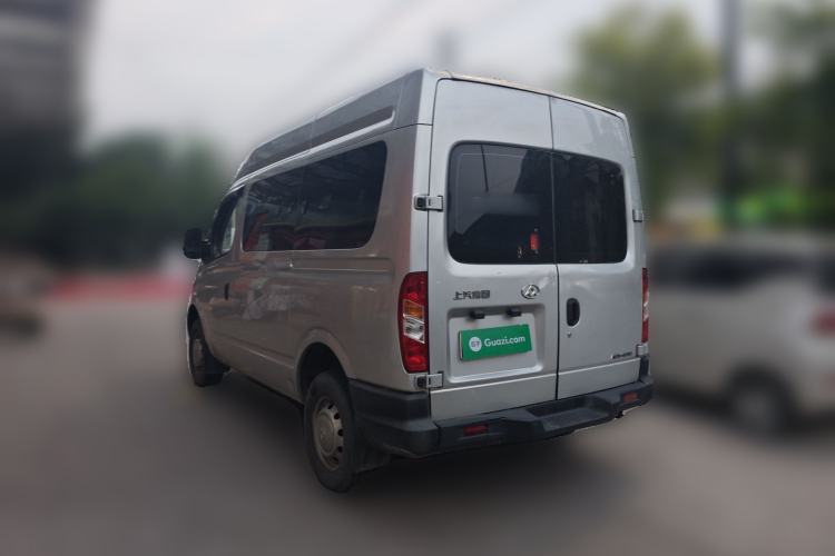 Used SAIC MAXUS Xintu V80 2017 2.5T 5-Speed Manual Aoyuntong National V Short Wheelbase Mid-Roof 5/6/10-Seater Rear Left 45 Deg