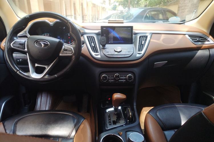 Used Soueast DX7 2015 1.5T Automatic Prestige Model
