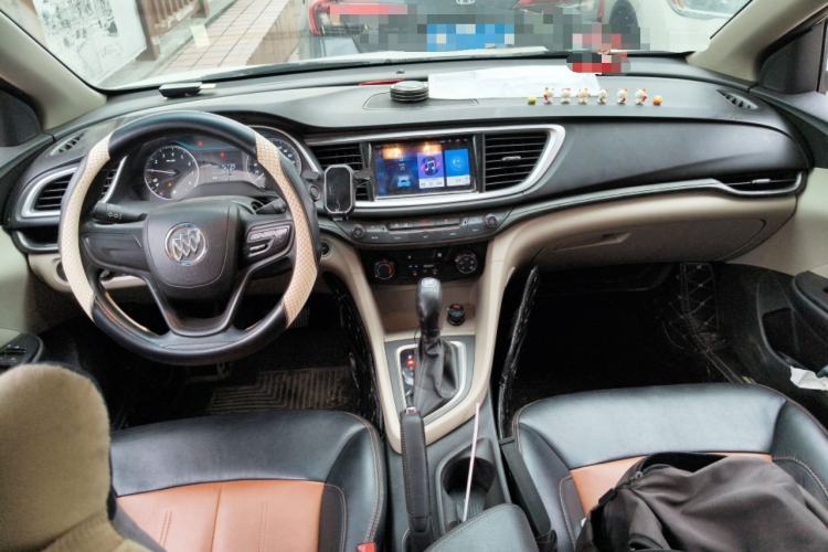 Used Buick GT 2018 15T Dual-Clutch Advanced Model China V Standard Center Console