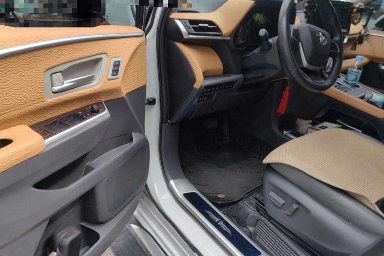 Used Toyota Granvia 2023 2.5L Hybrid Prestige PLUS Edition Driver Seat