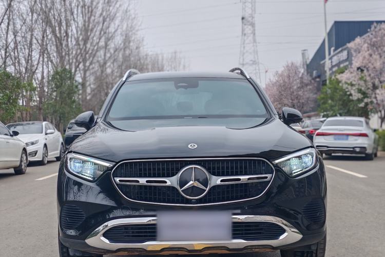 Used Mercedes-Benz GLC 2023 Facelift GLC 260 L 4MATIC Dynamic Version 5 Seats