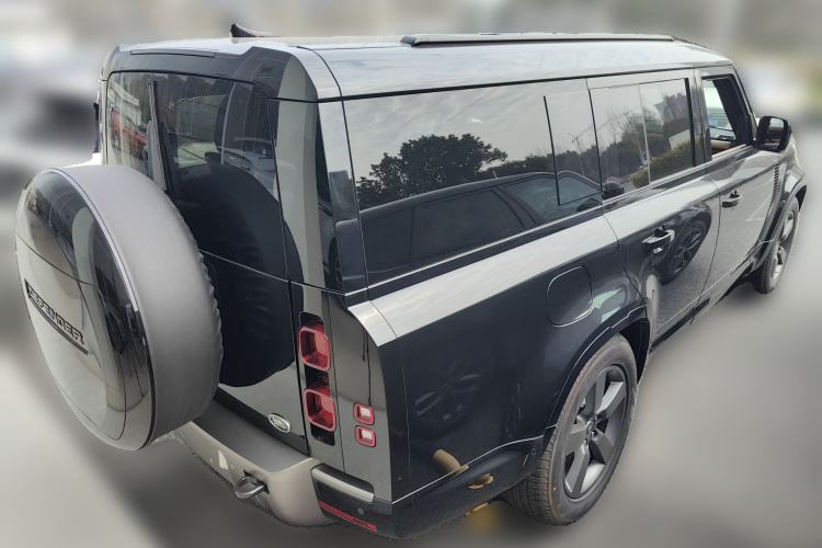 Used Land Rover Defender 2025 130 3.0T P400 Seven-Seat Luxury Edition Rear Right 45 Deg
