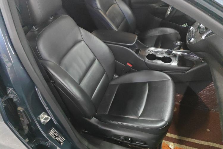 Used Chevrolet Malibu XL 2019 535T CVT Active Version Right Front Seat