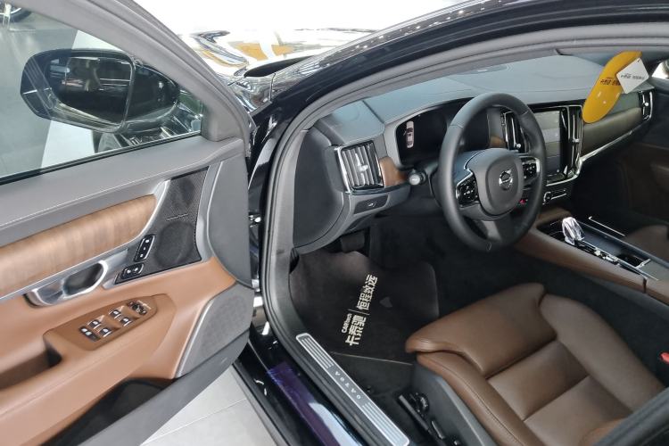 Used Volvo S90 2023 B5 Zhiyuan Luxury Edition
