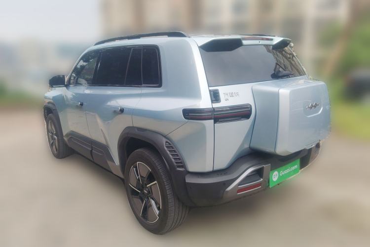 Used Formula Leopard Titanium 3 2025 501KM All-Wheel Drive Intelligent Driving Ultra Version
