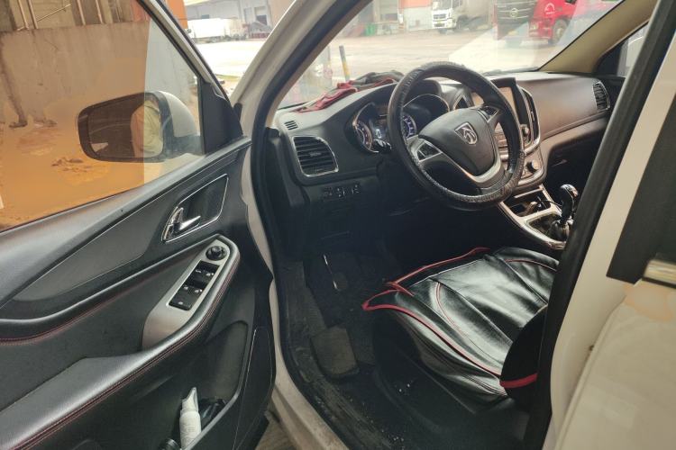 Used Baojun 560 2016 1.5T Manual Luxury Model
