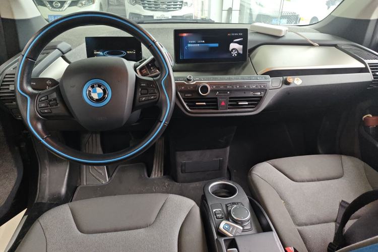 Used BMW i3 2018 Luxury Model Center Console