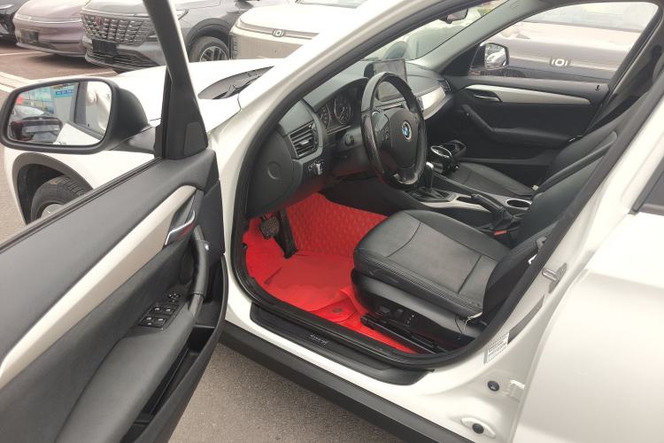 Used BMW X1 2013 sDrive18i Fashion Model
