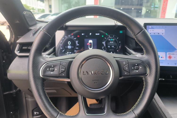 Used Lynk & Co 03 2023 1.5TD DCT JingPro Steering Wheel